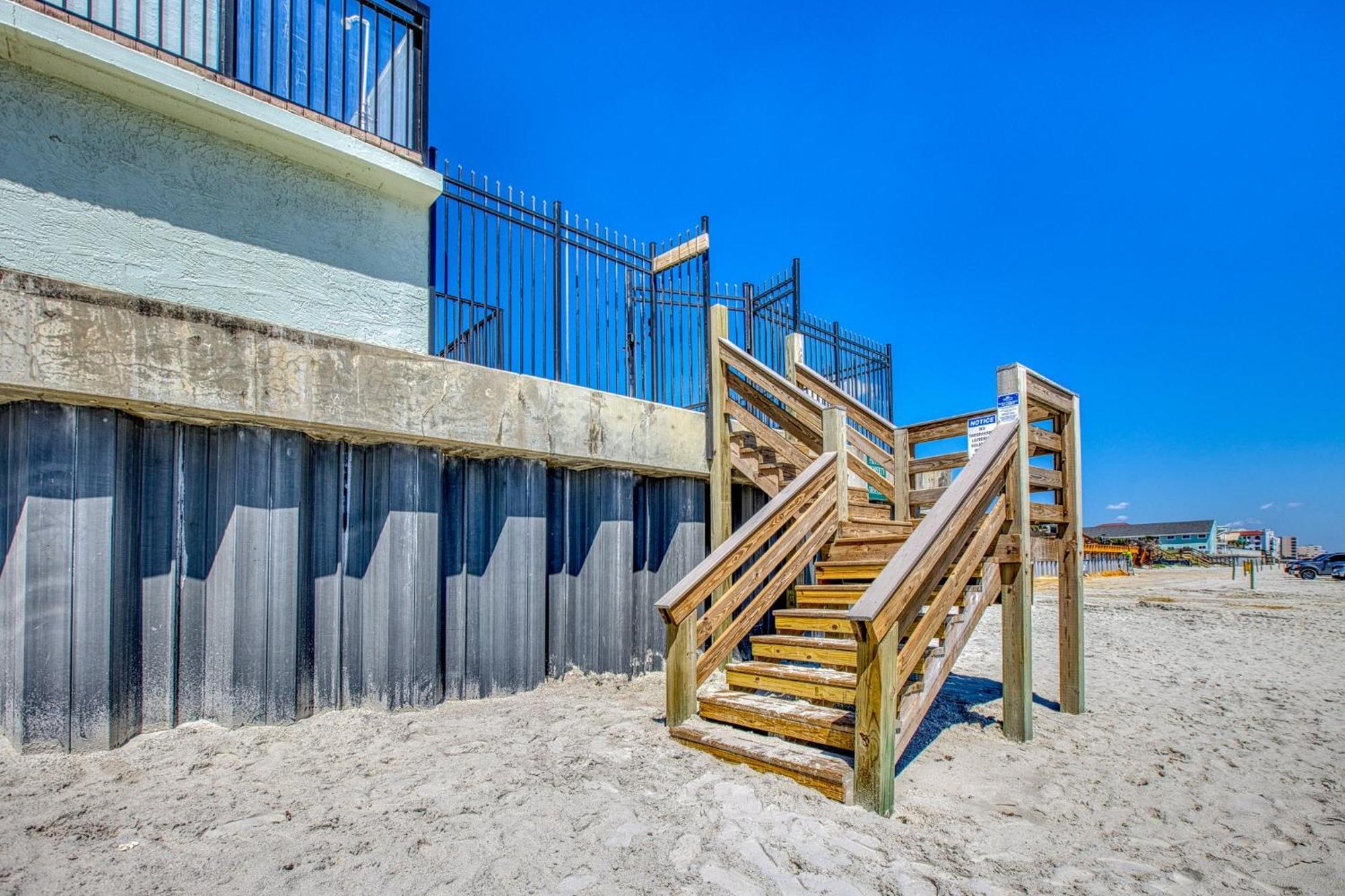 Ocean View With A Beachfront Pool At Ocean Trillium Condo ~ 403 New Smyrna Beach Dış mekan fotoğraf